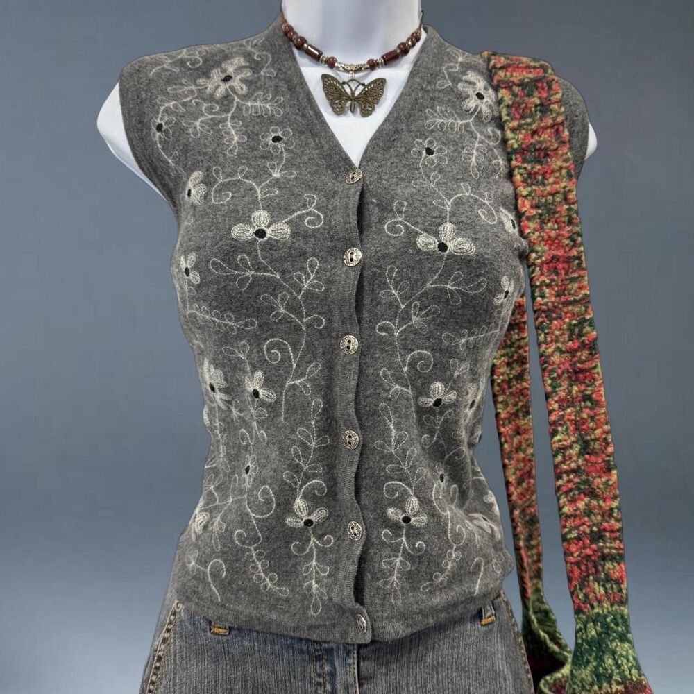 Talbots 100% Wool Gray Floral Embroidered Sweater Vest Small